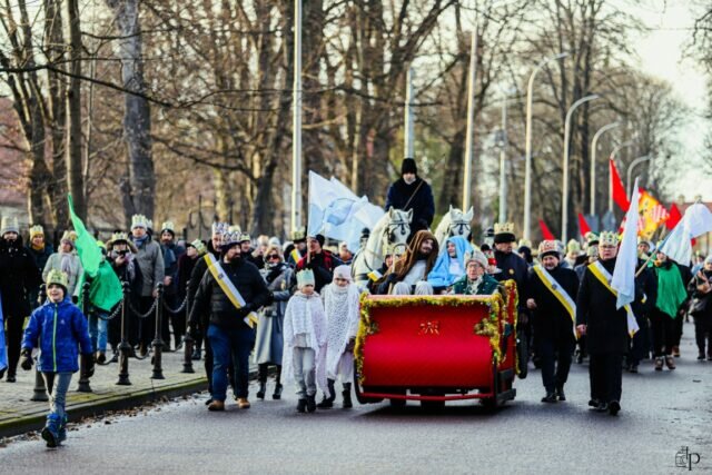 orszak (80 z 120)